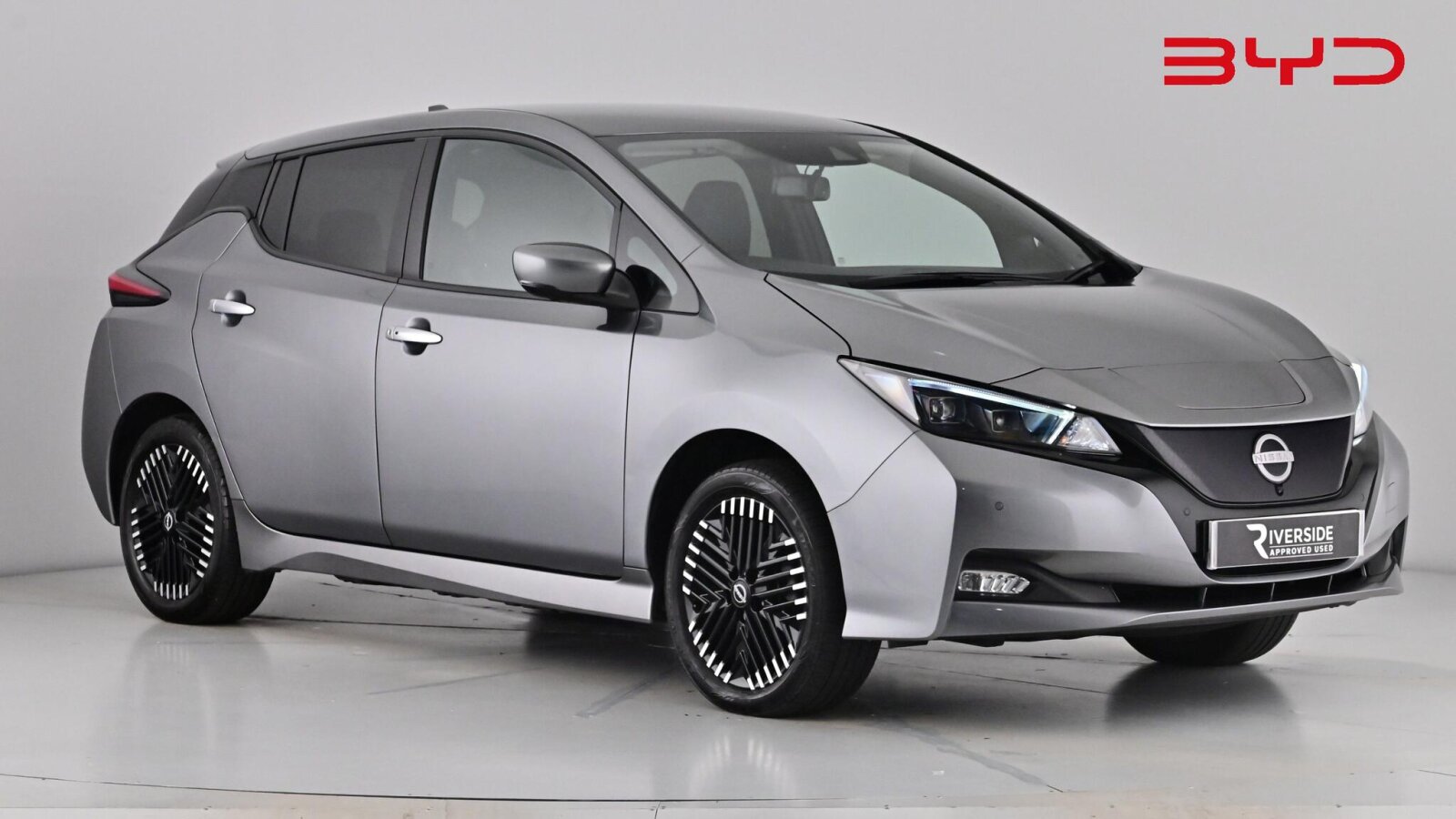 Main listing image - Nissan Leaf