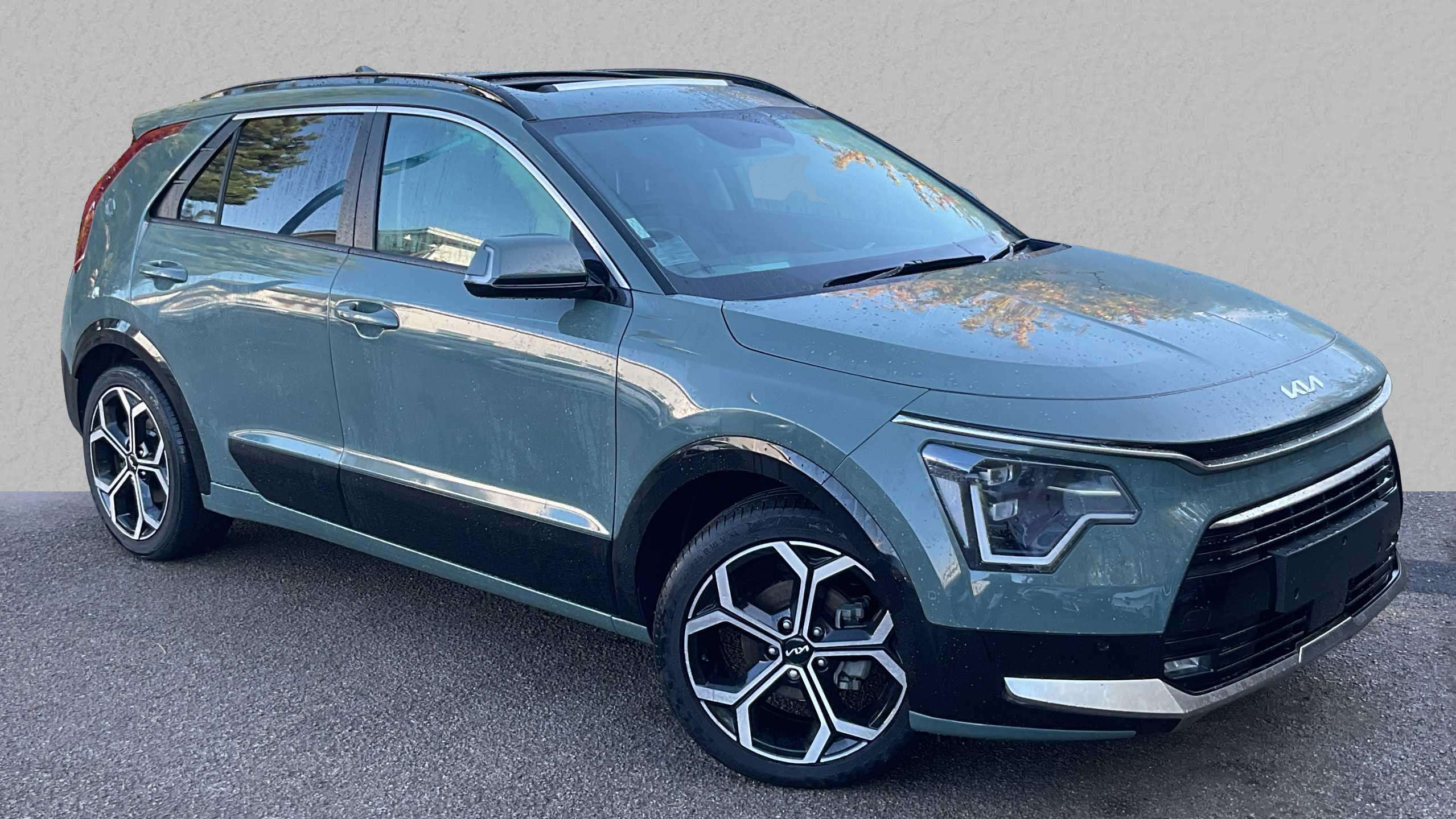 Main listing image - Kia Niro