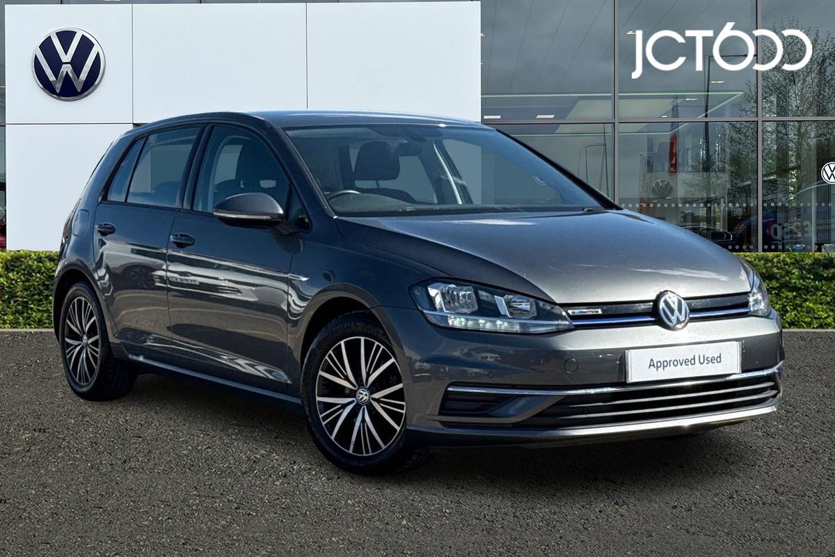 Main listing image - Volkswagen Golf