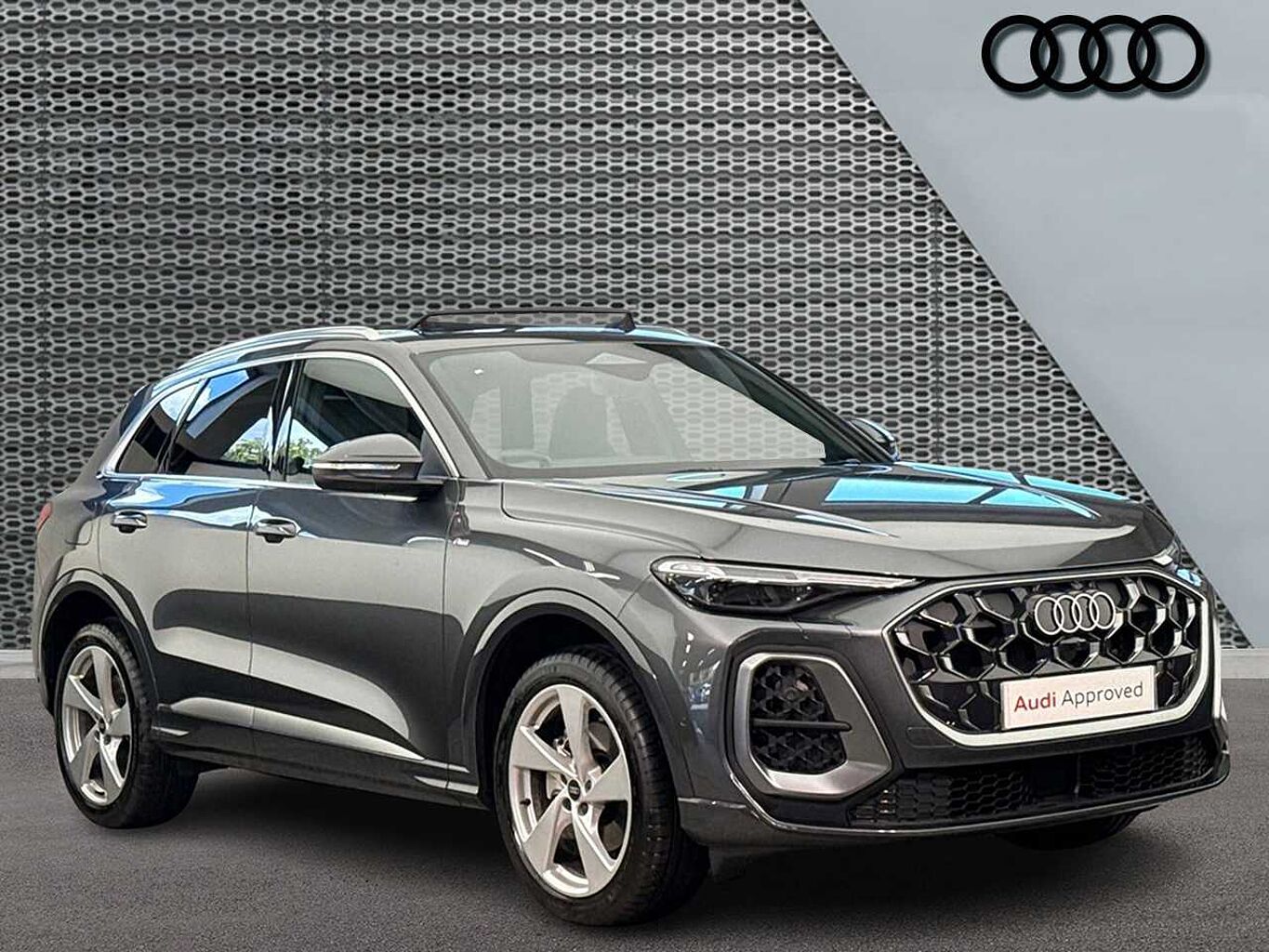 Main listing image - Audi Q5