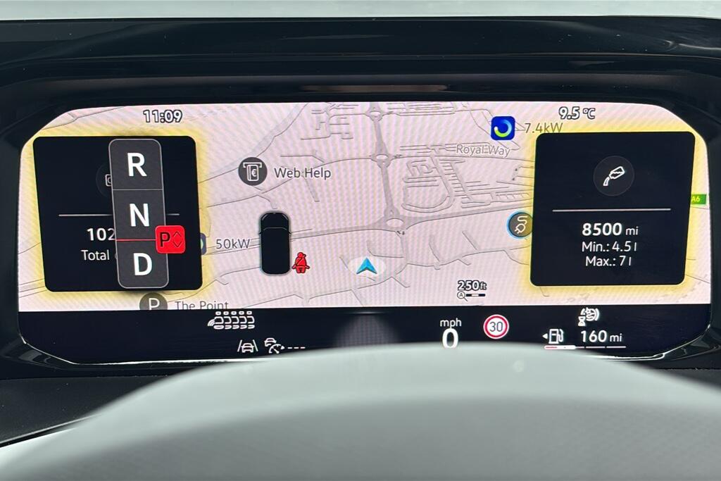 Main listing image - Volkswagen Multivan