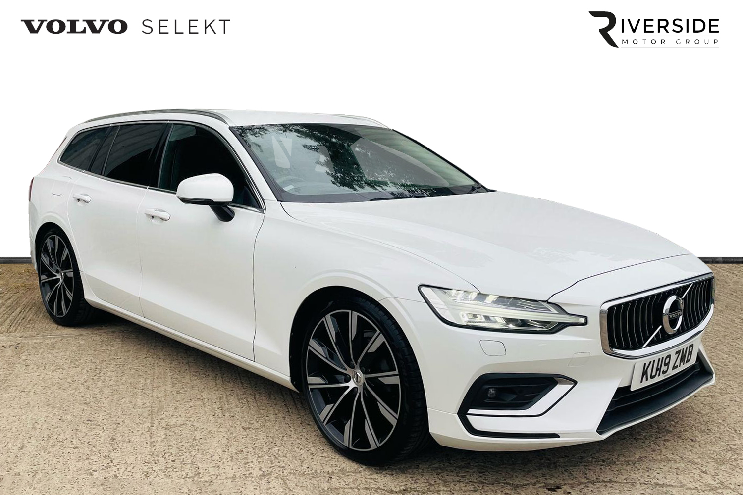 Main listing image - Volvo V60