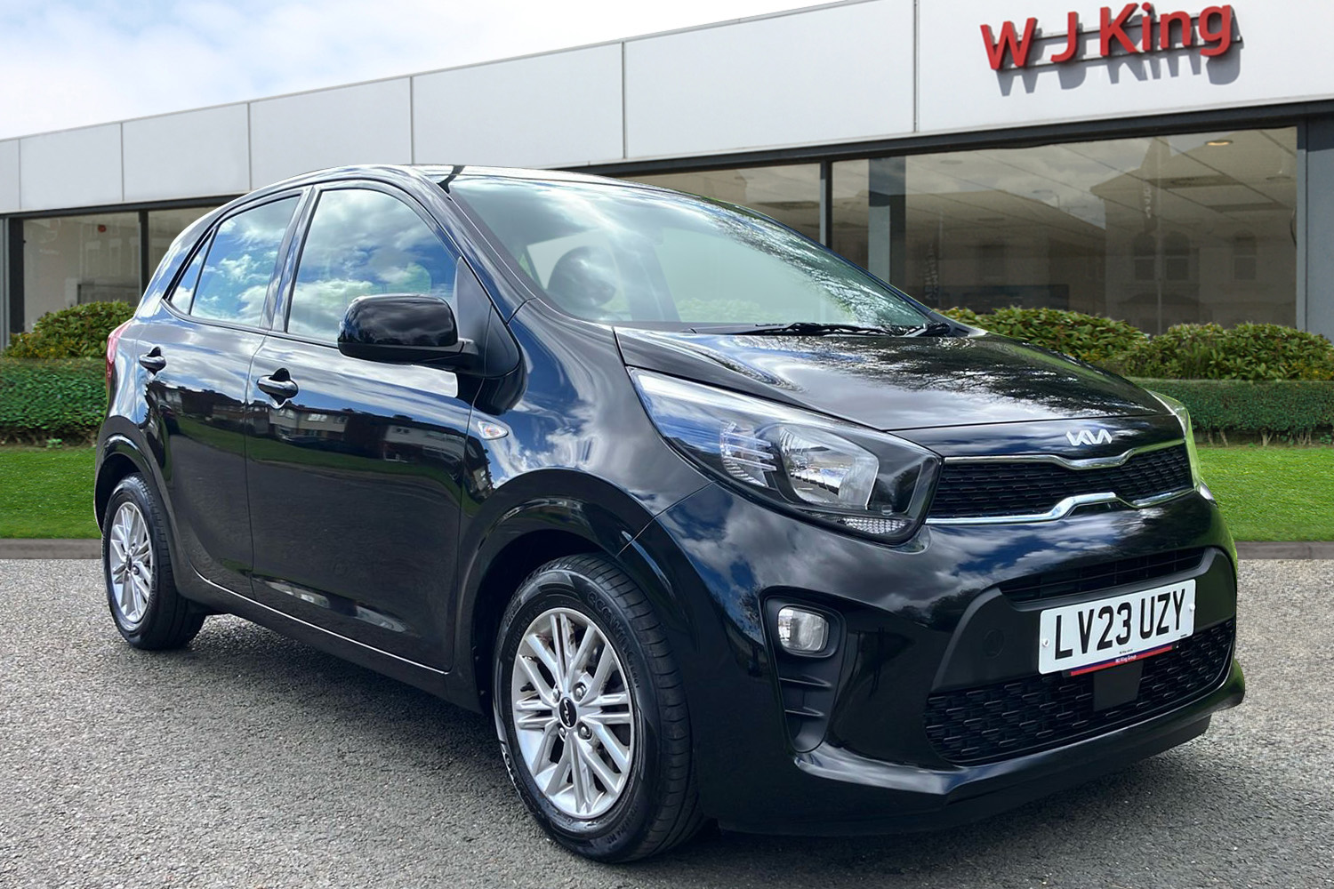 Main listing image - Kia Picanto