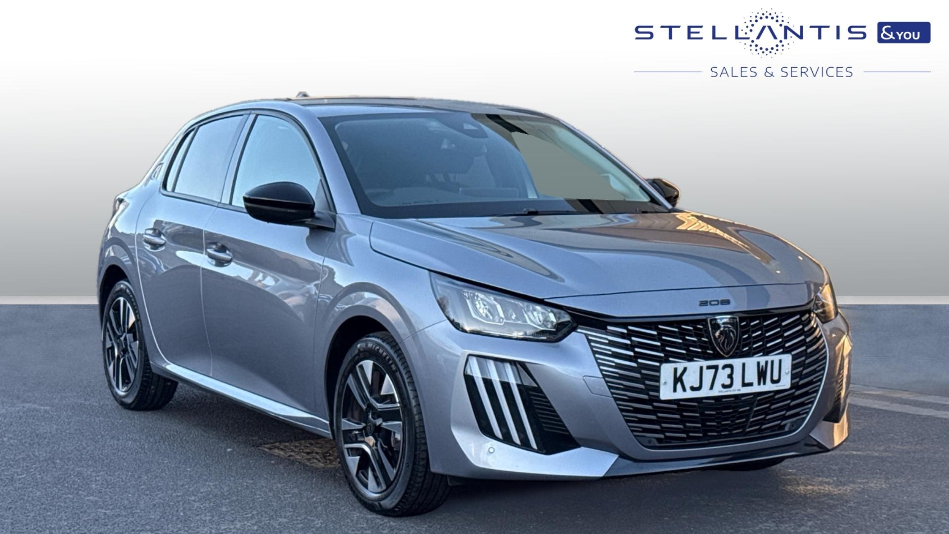 Main listing image - Peugeot 208