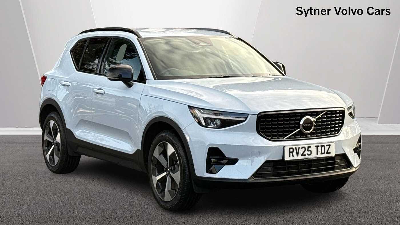 Main listing image - Volvo XC40
