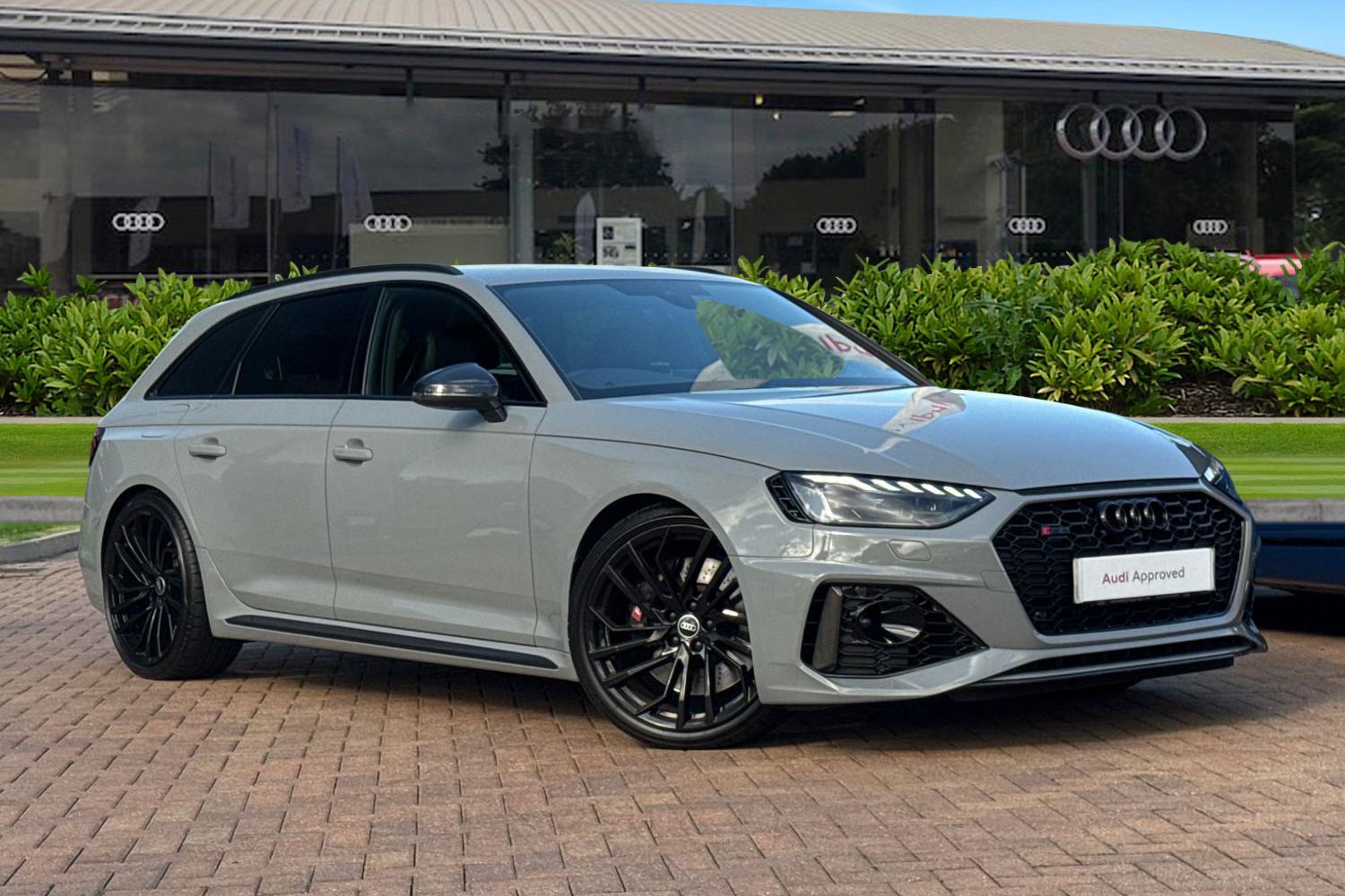 Main listing image - Audi RS4