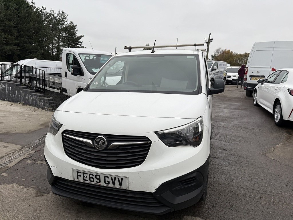 Main listing image - Vauxhall Combo Cargo