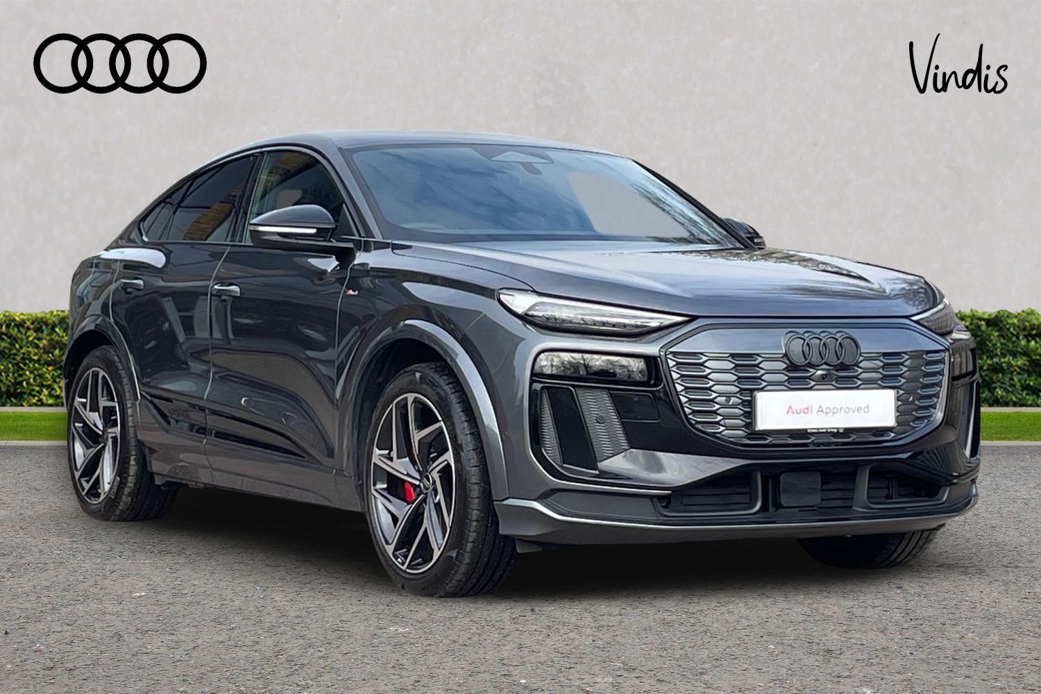 Main listing image - Audi Q6 e-tron