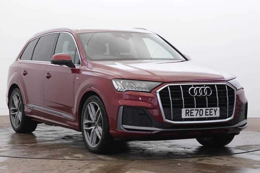 Main listing image - Audi Q7