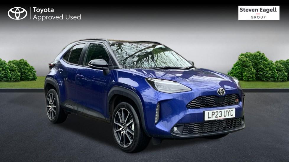 Main listing image - Toyota Yaris Cross