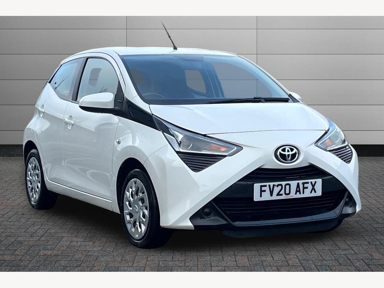 Main listing image - Toyota Aygo