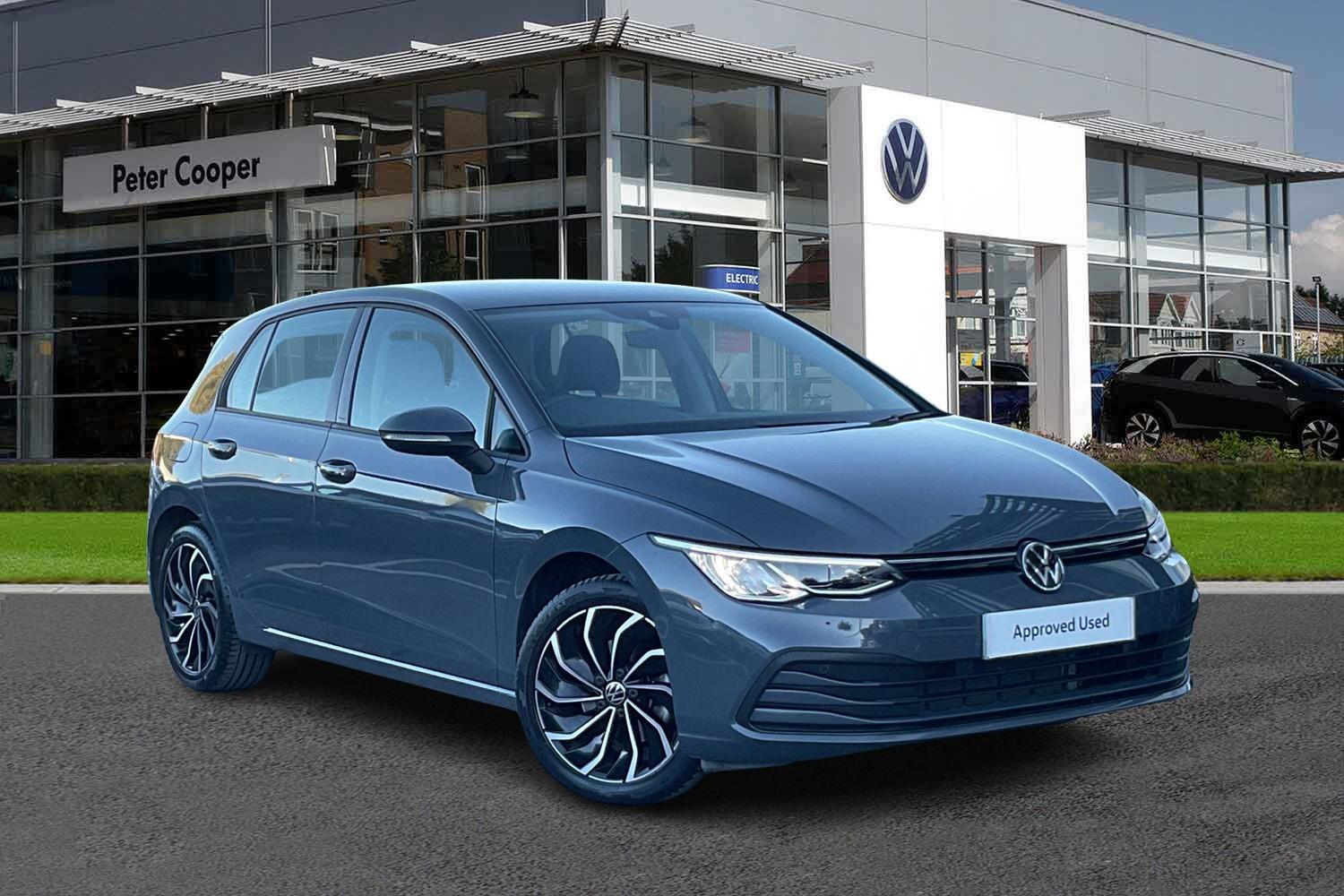 Main listing image - Volkswagen Golf