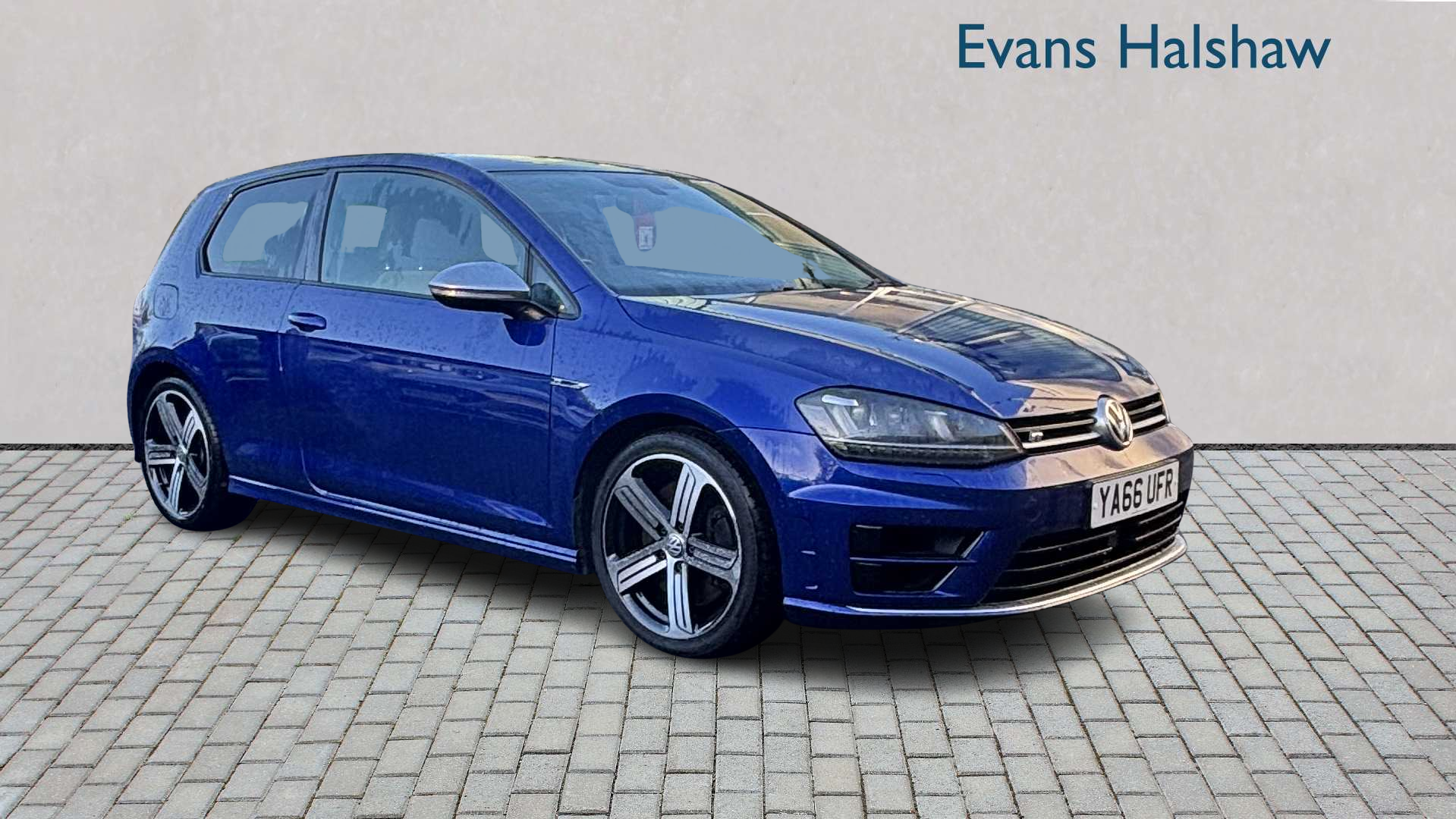Main listing image - Volkswagen Golf R