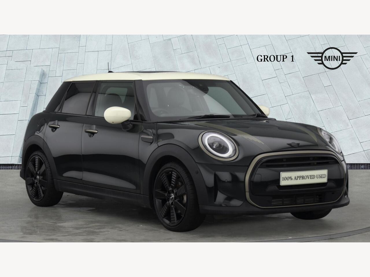 Main listing image - MINI Hatchback 5dr