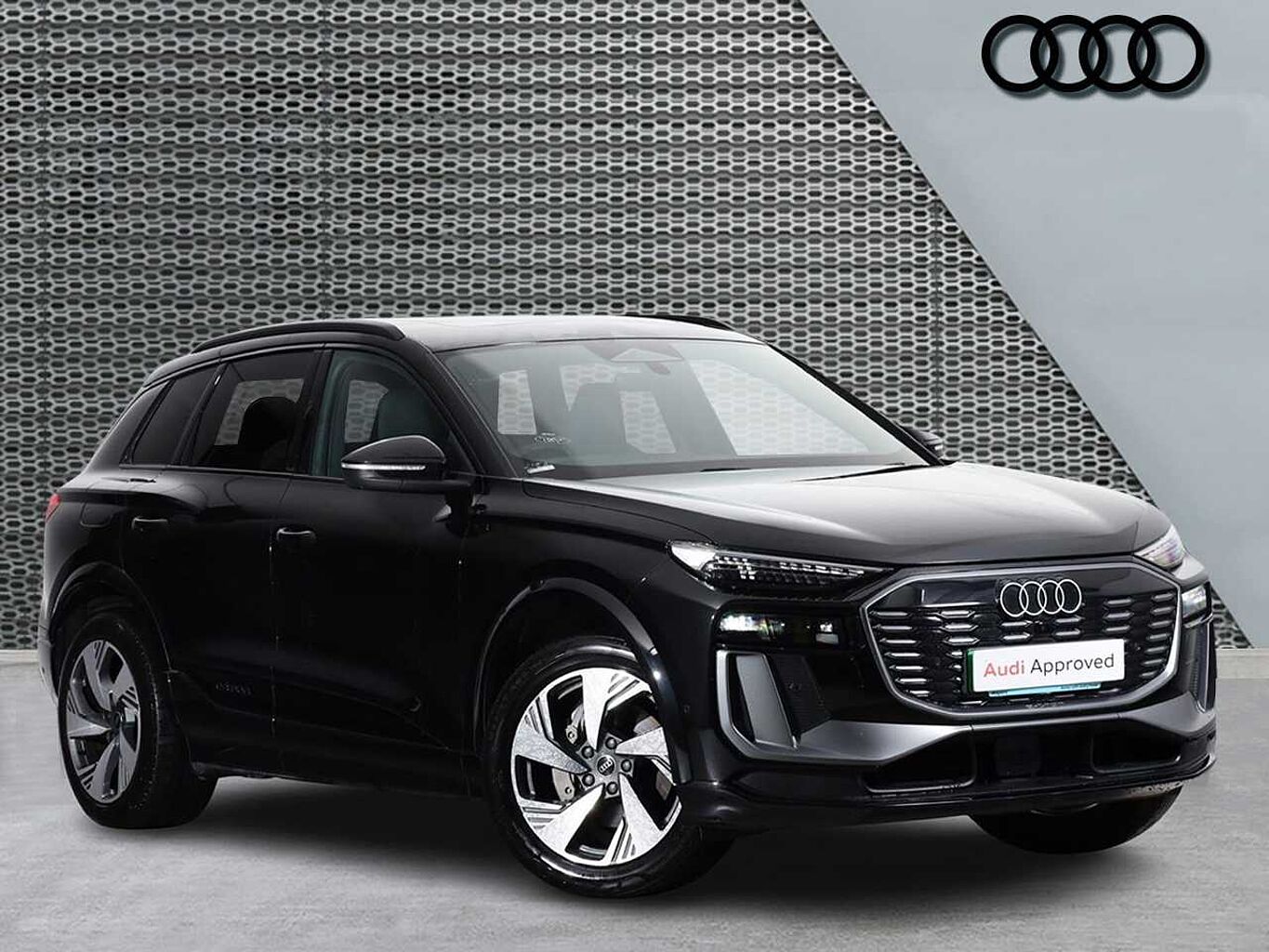 Main listing image - Audi Q6