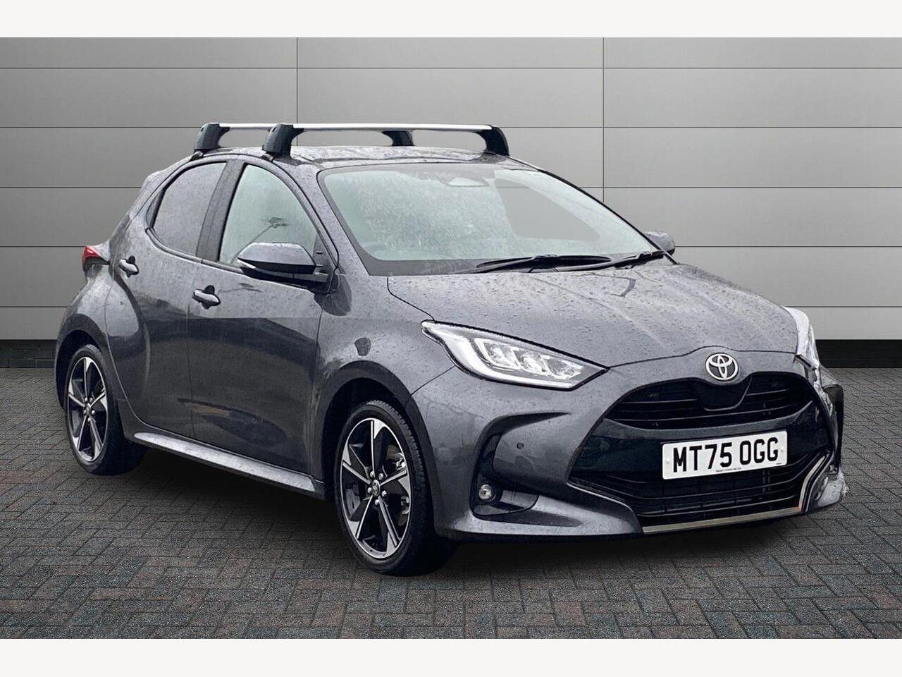 Main listing image - Toyota Yaris