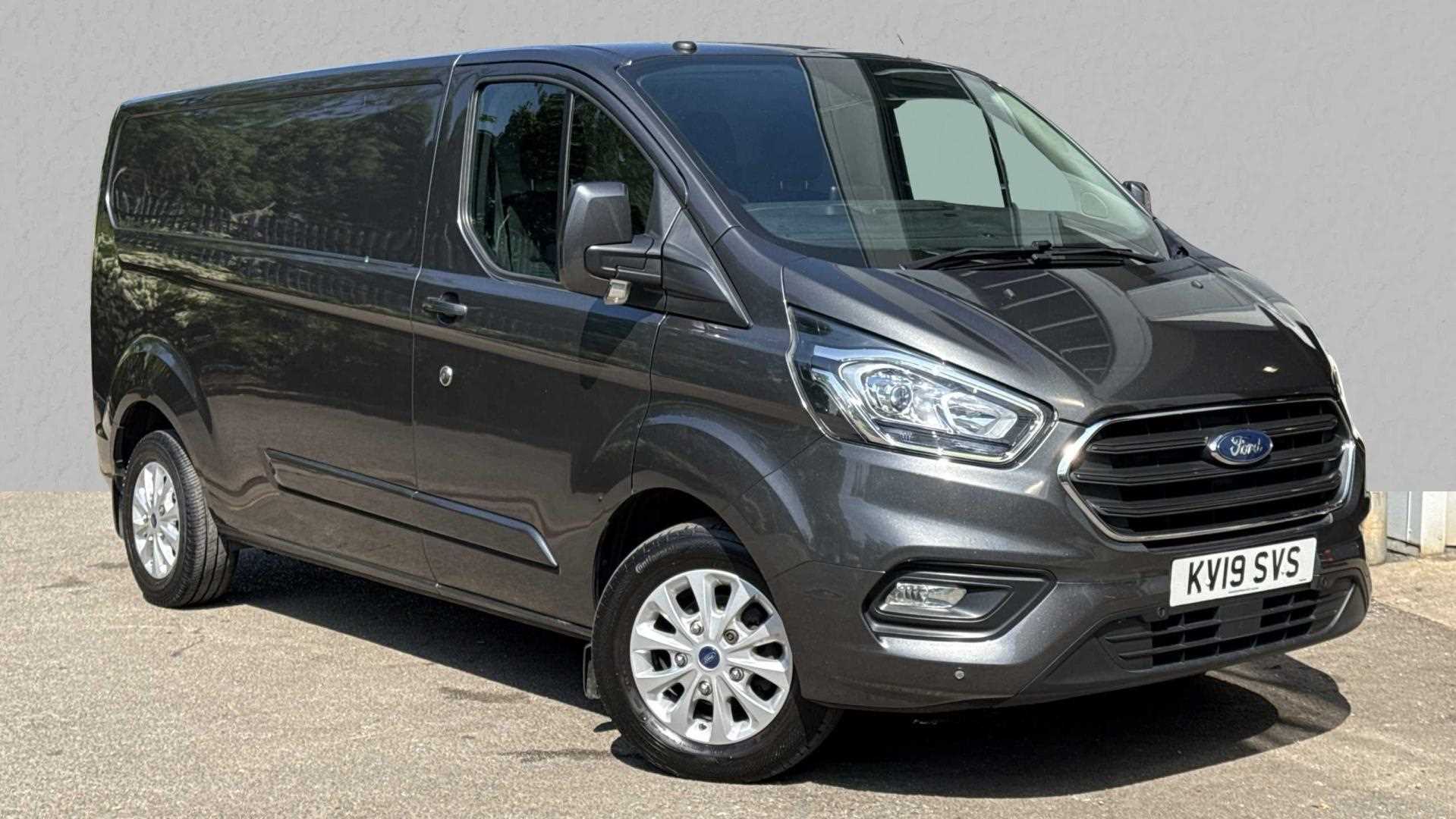 Main listing image - Ford Transit Custom