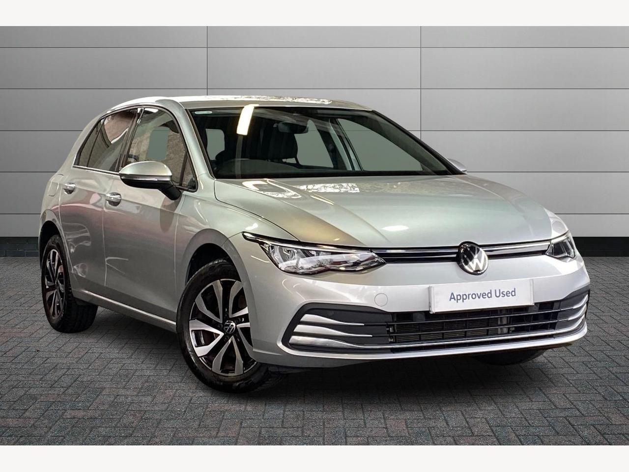 Main listing image - Volkswagen Golf