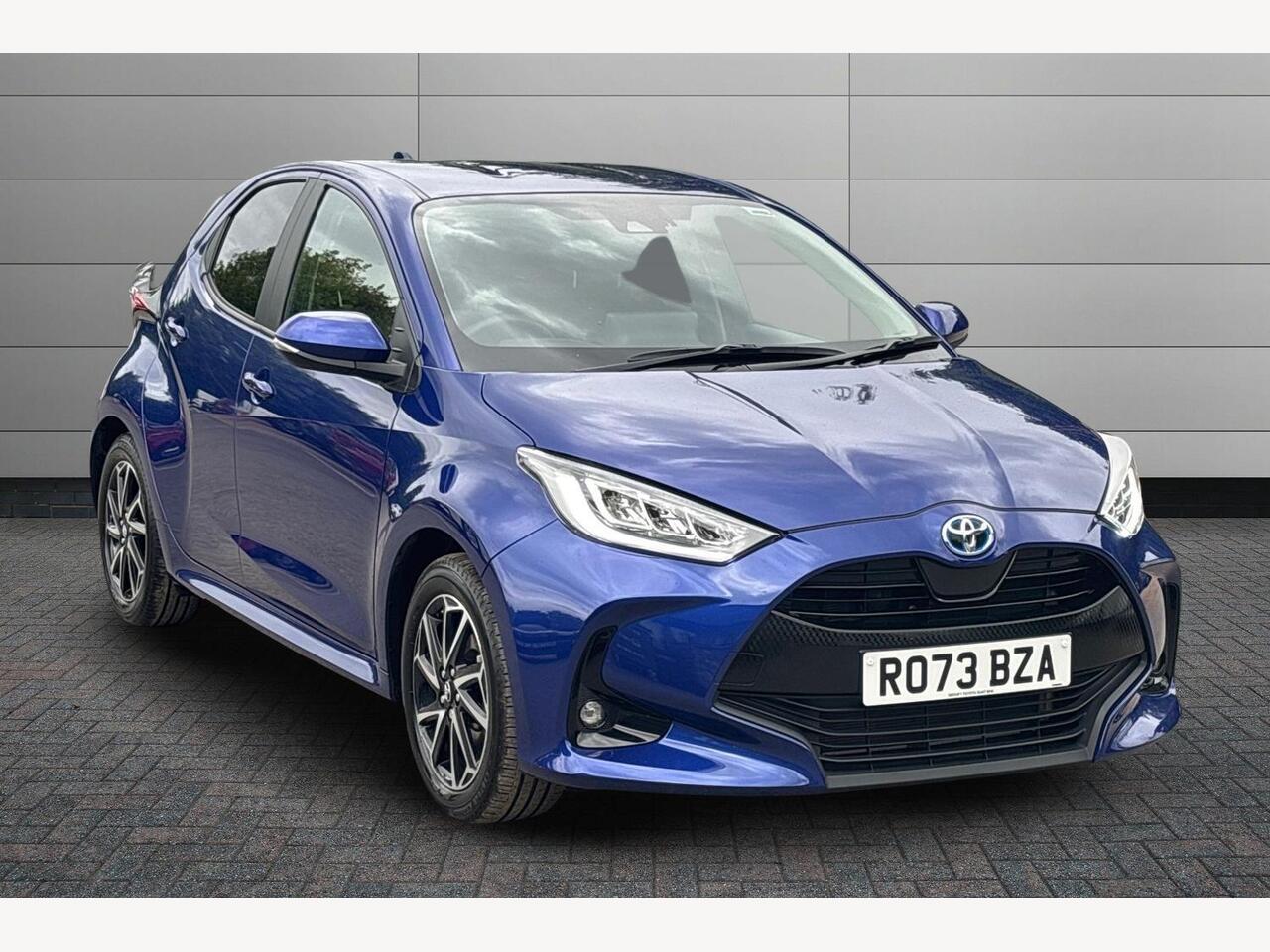 Main listing image - Toyota Yaris
