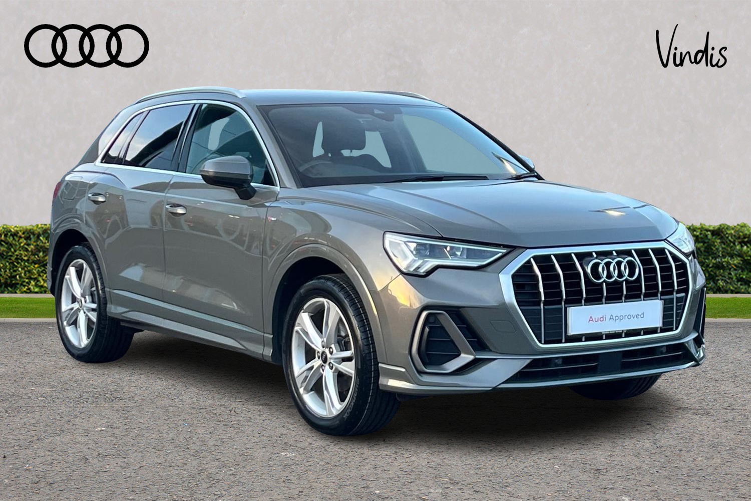 Main listing image - Audi Q3