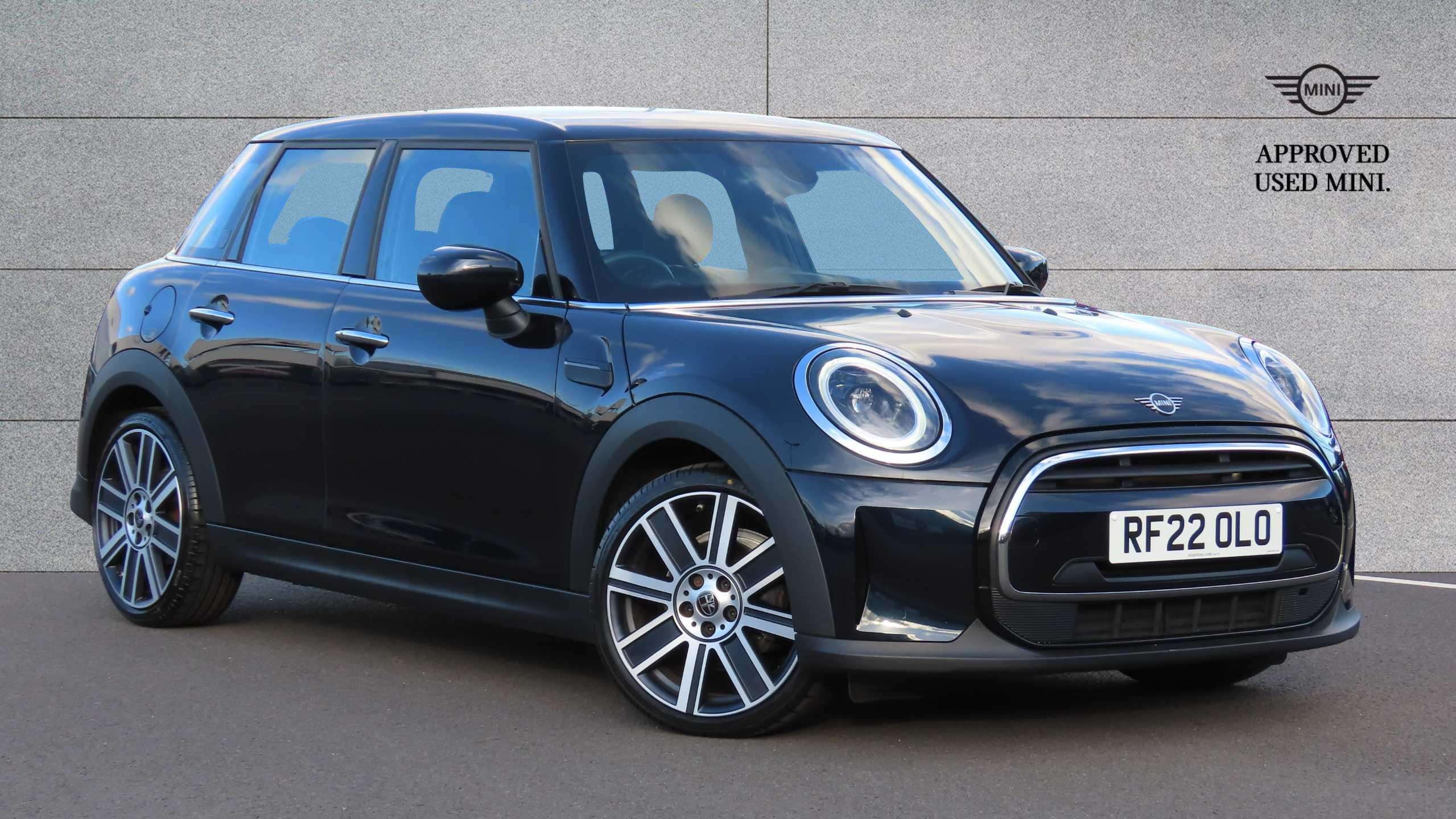 Main listing image - MINI Hatchback 5dr