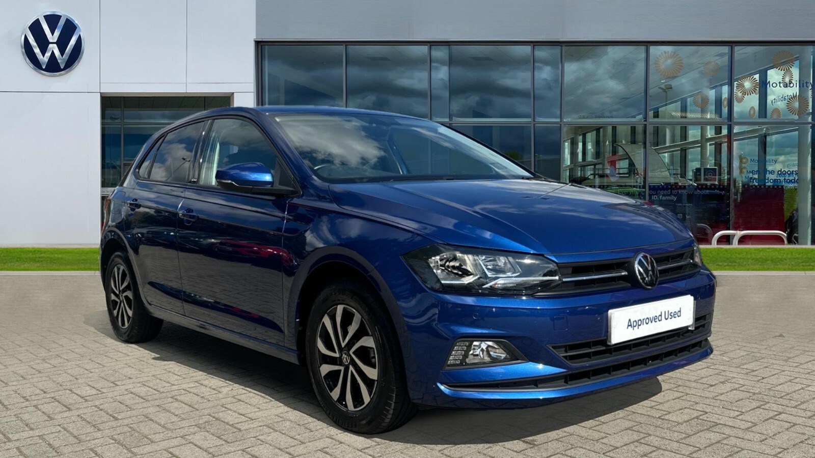 Main listing image - Volkswagen Polo