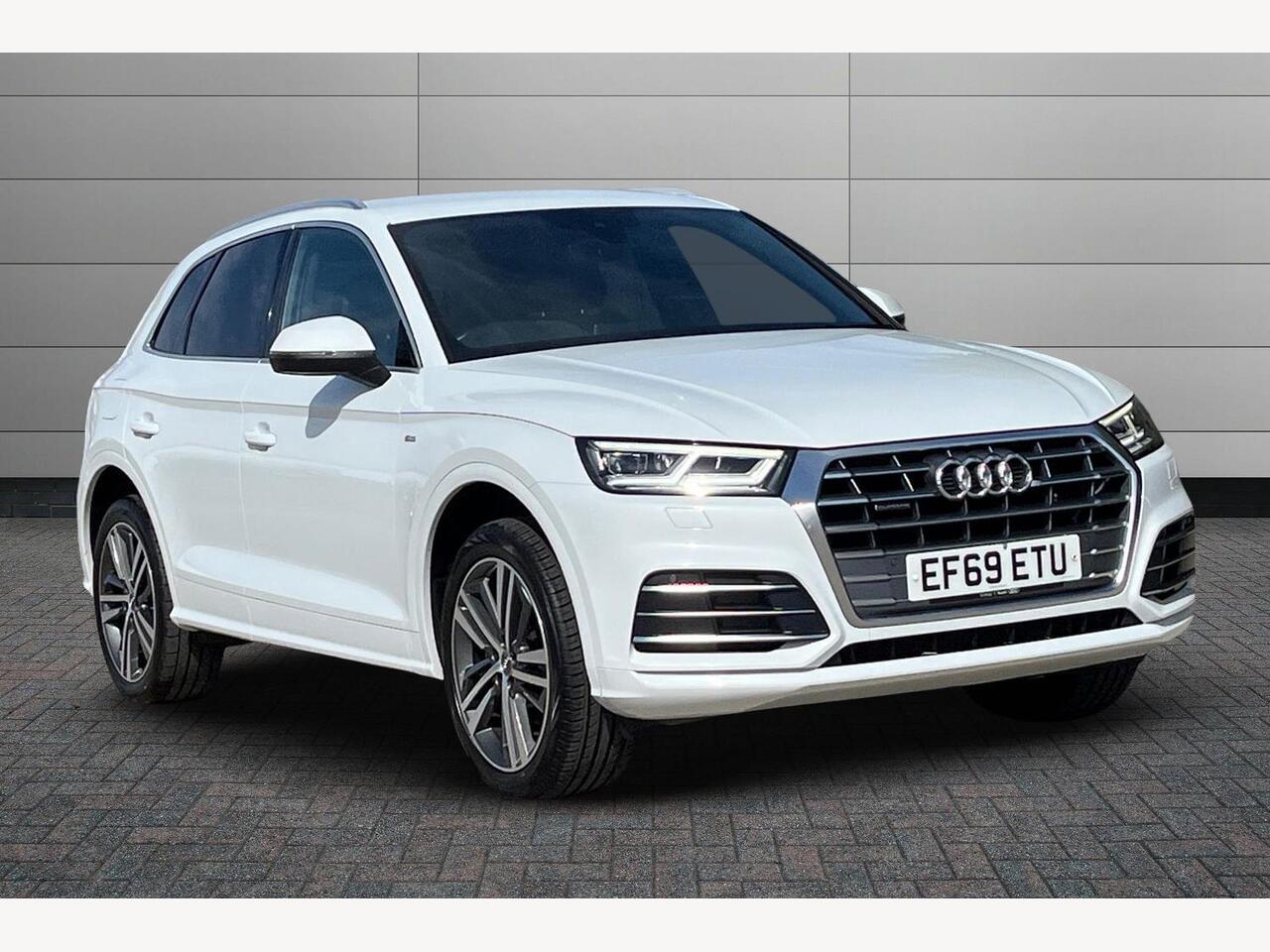 Main listing image - Audi Q5