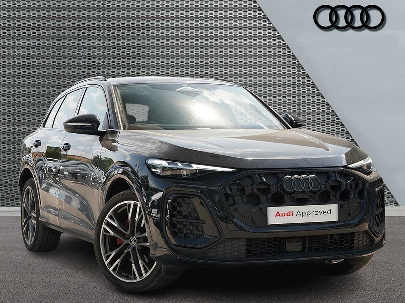 Main listing image - Audi Q5