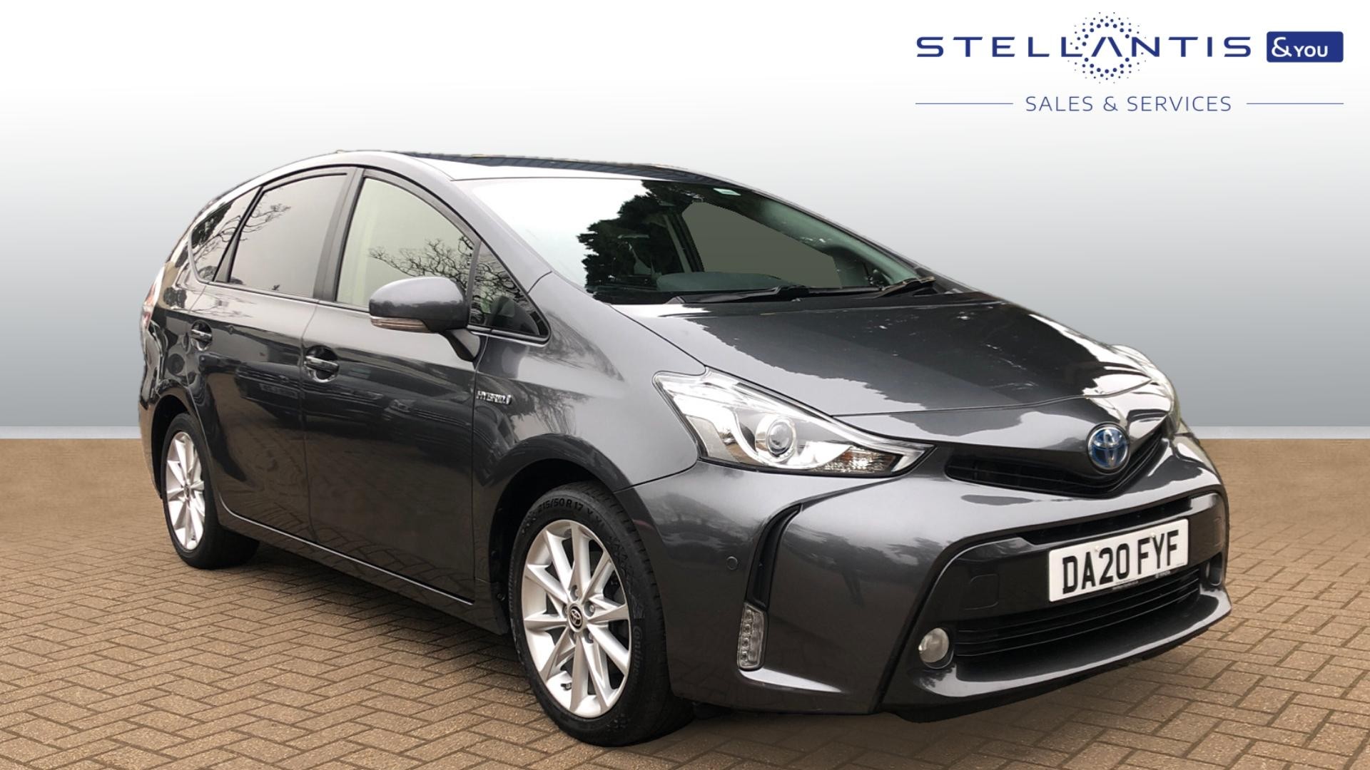 Main listing image - Toyota Prius+