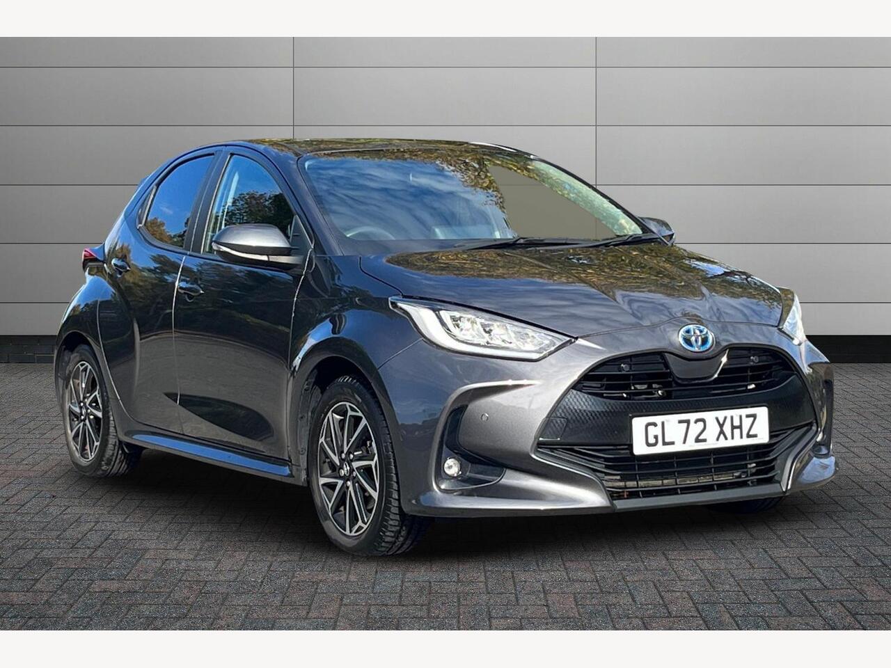 Main listing image - Toyota Yaris