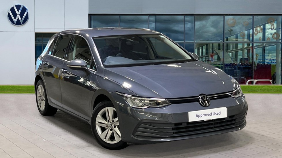 Main listing image - Volkswagen Golf