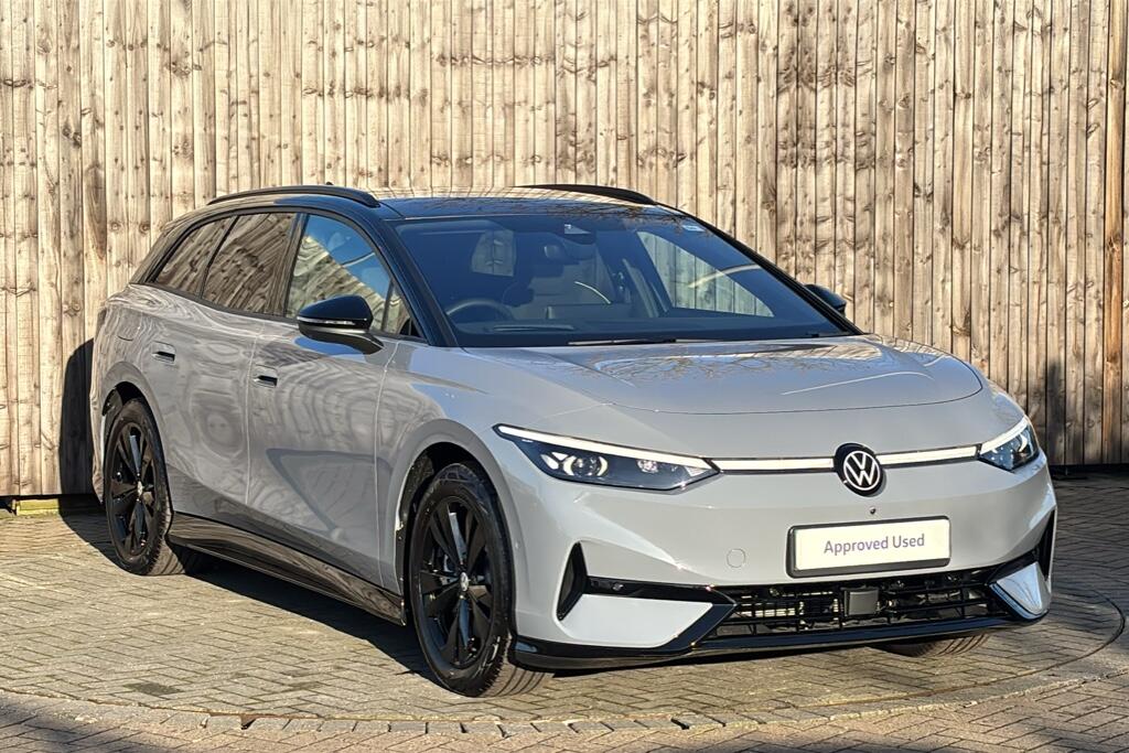 Main listing image - Volkswagen ID.7