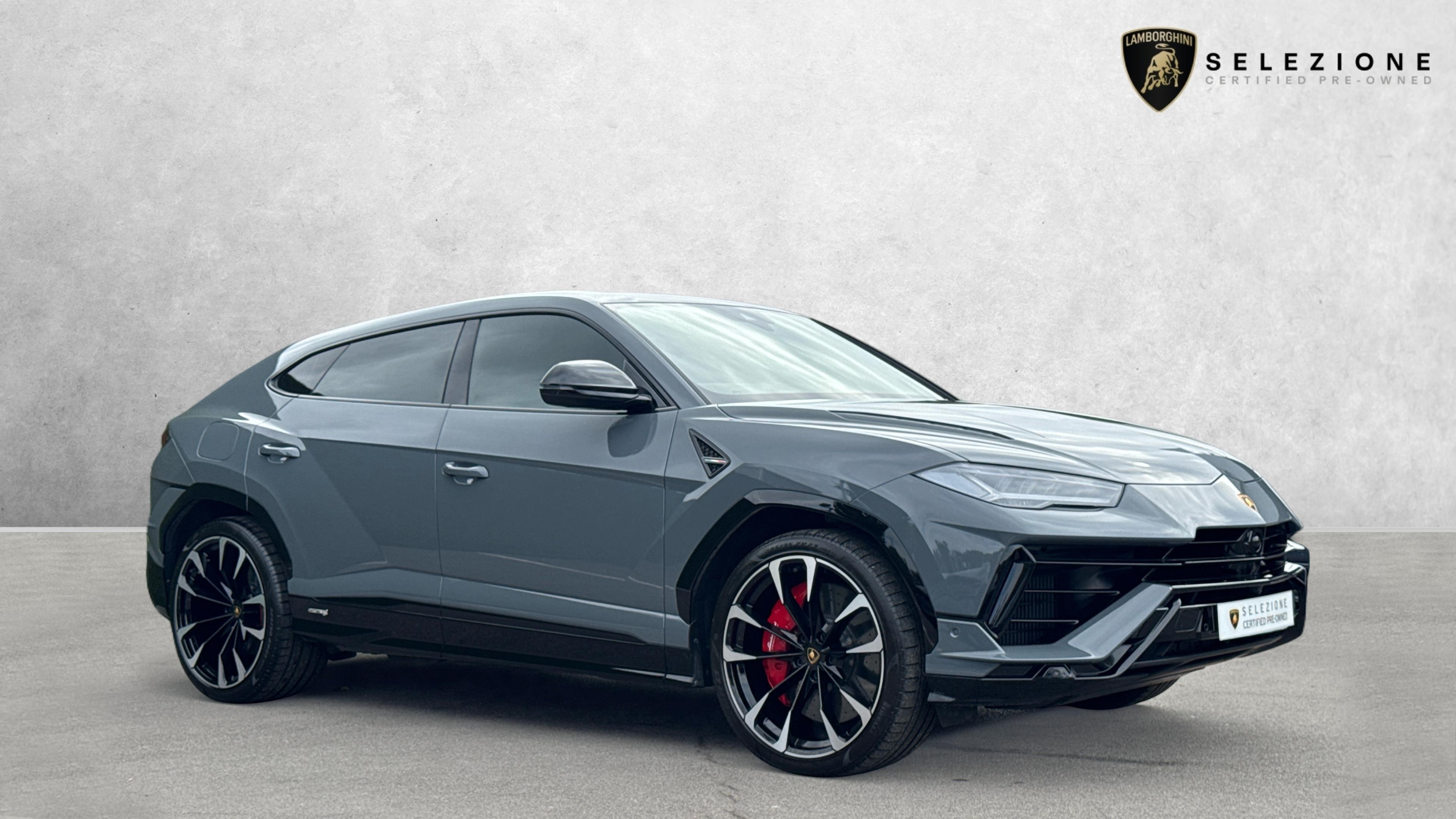 Main listing image - Lamborghini Urus