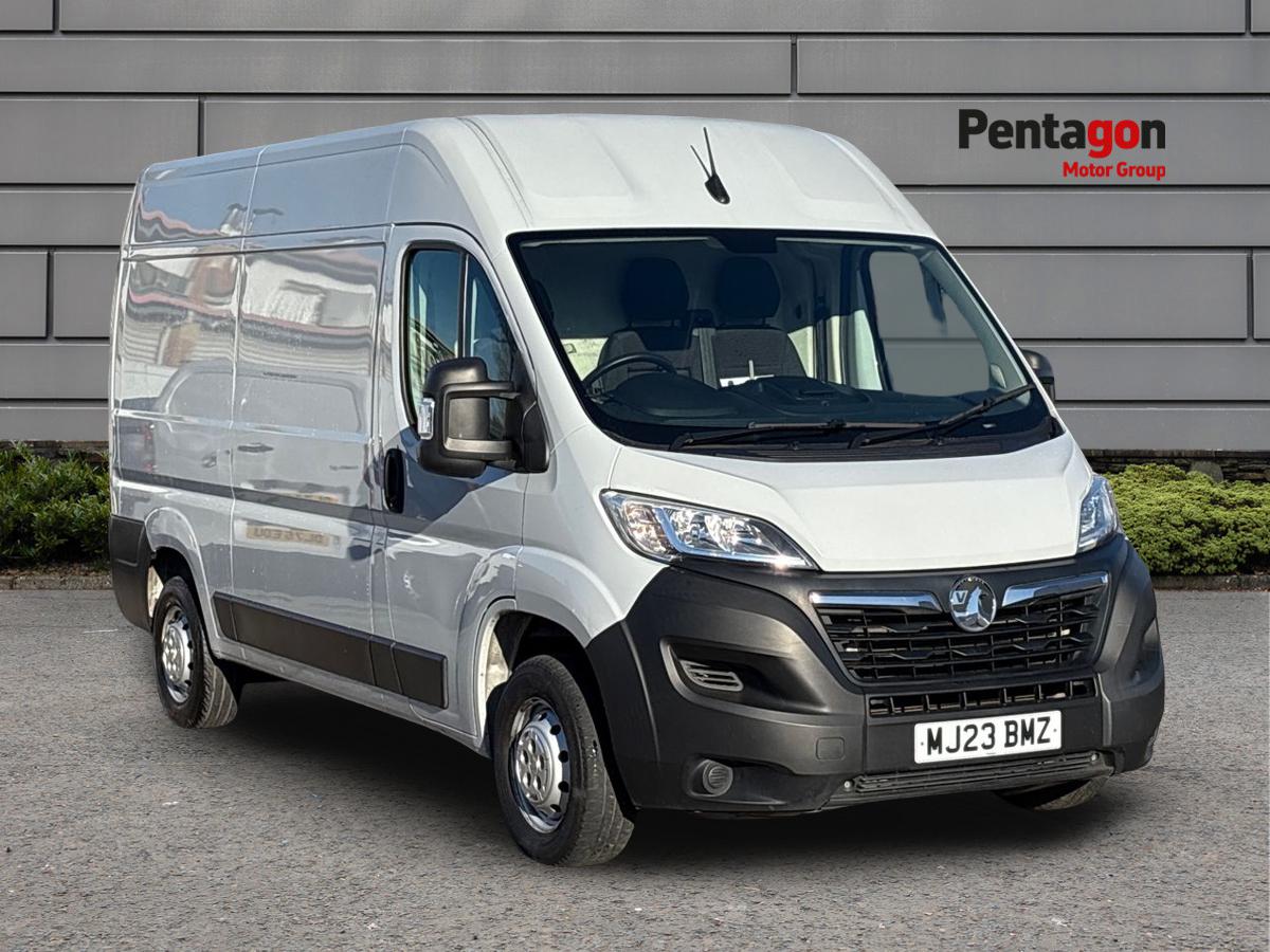Main listing image - Vauxhall Movano