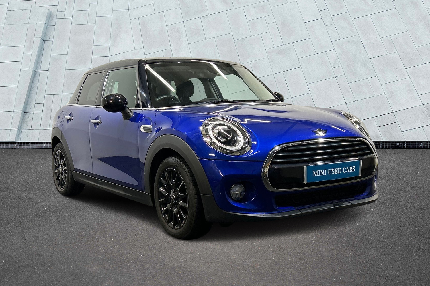 Main listing image - MINI Hatchback