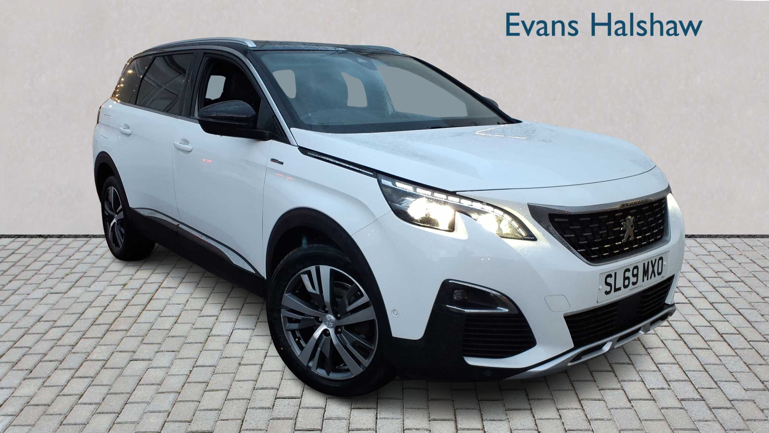 Main listing image - Peugeot 5008