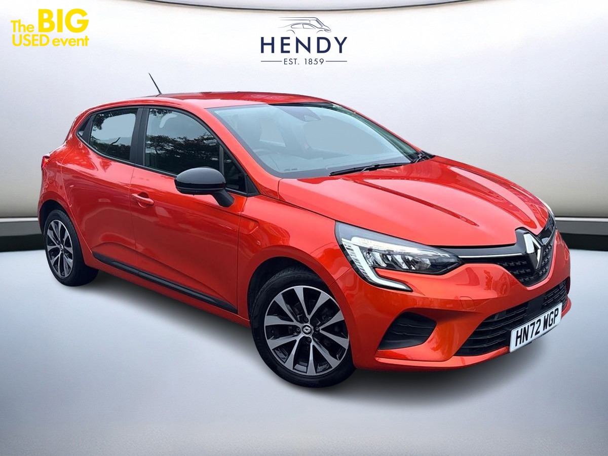 Main listing image - Renault Clio