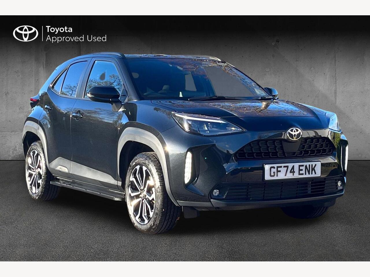 Main listing image - Toyota Yaris Cross
