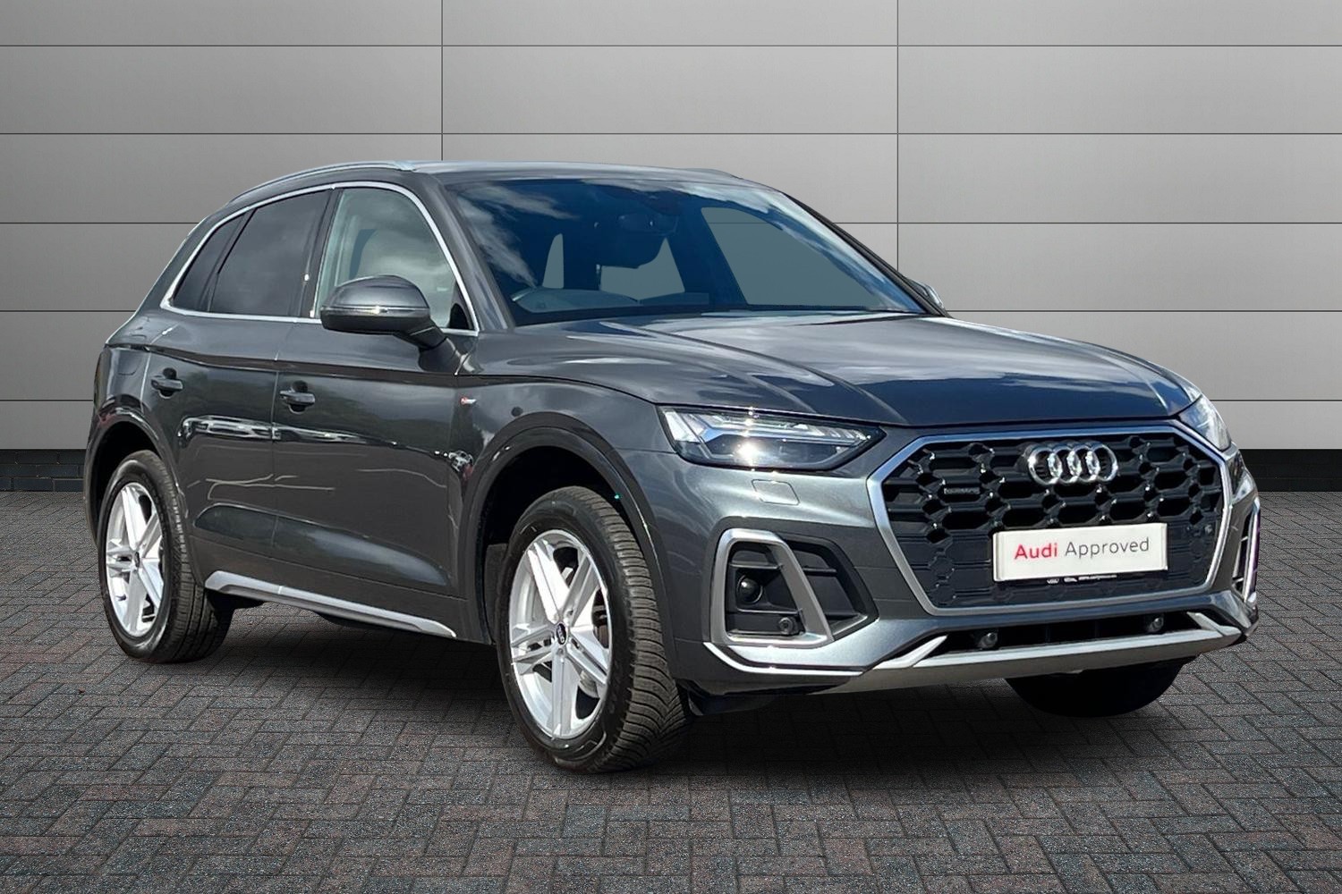 Main listing image - Audi Q5