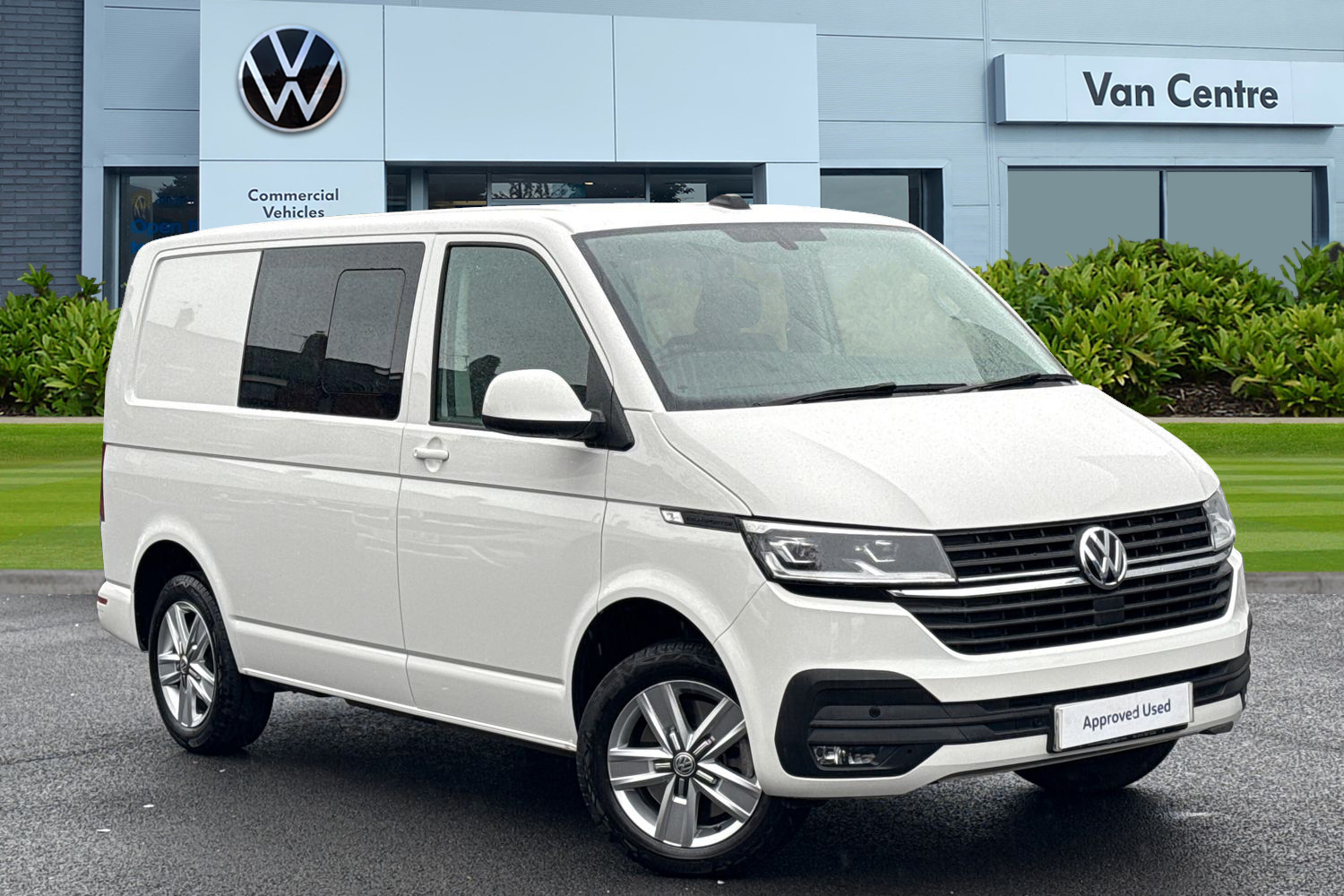 Main listing image - Volkswagen Transporter