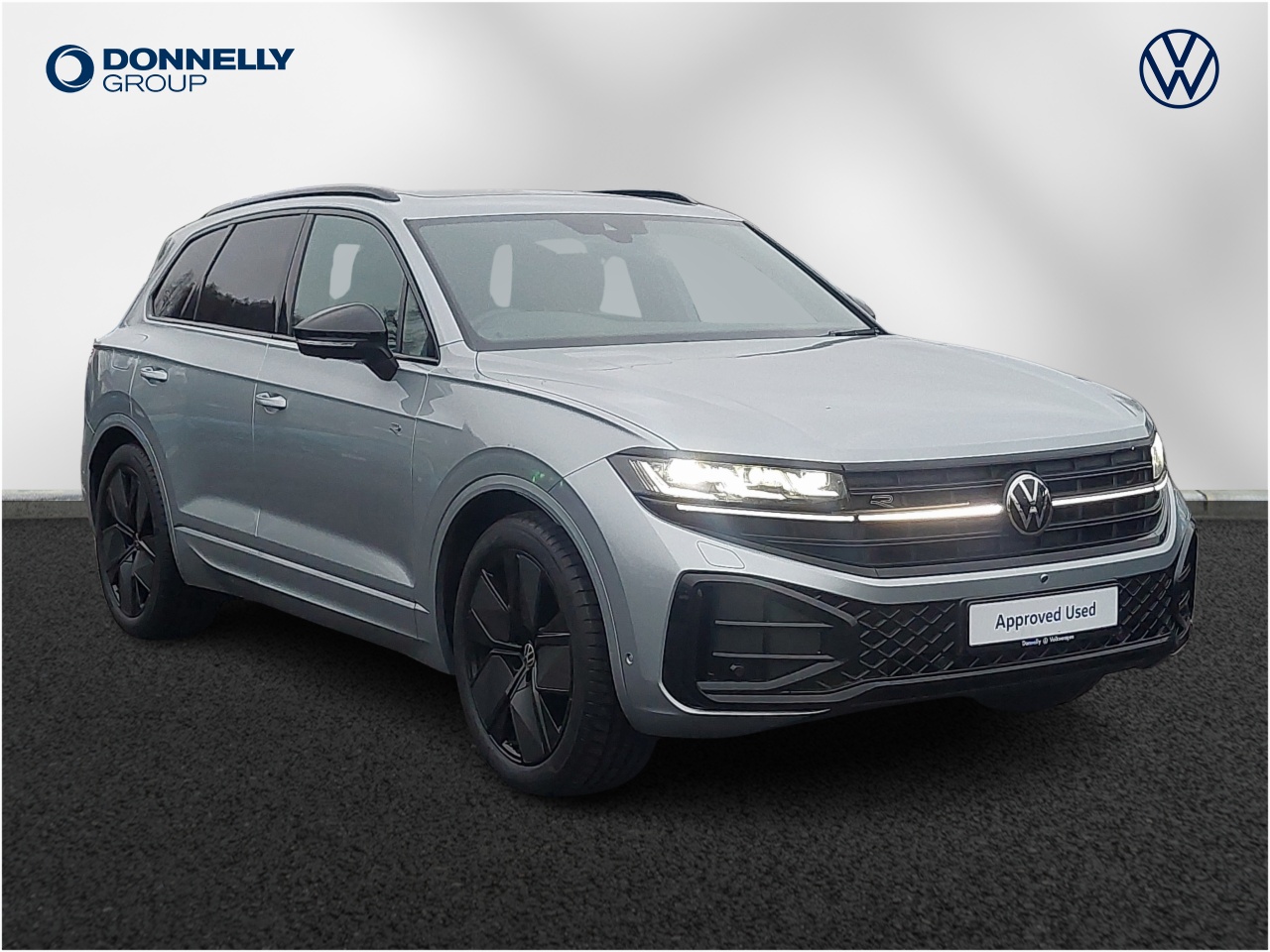 Main listing image - Volkswagen Touareg