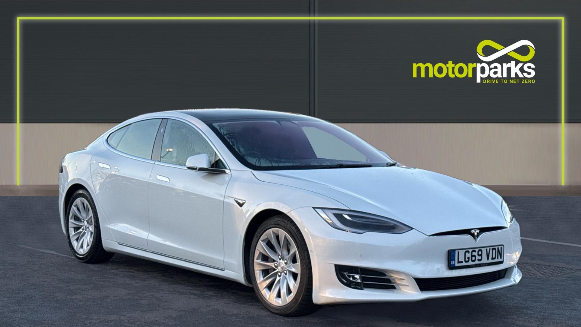 Main listing image - Tesla Model S