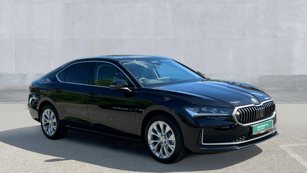 Main listing image - Skoda Superb