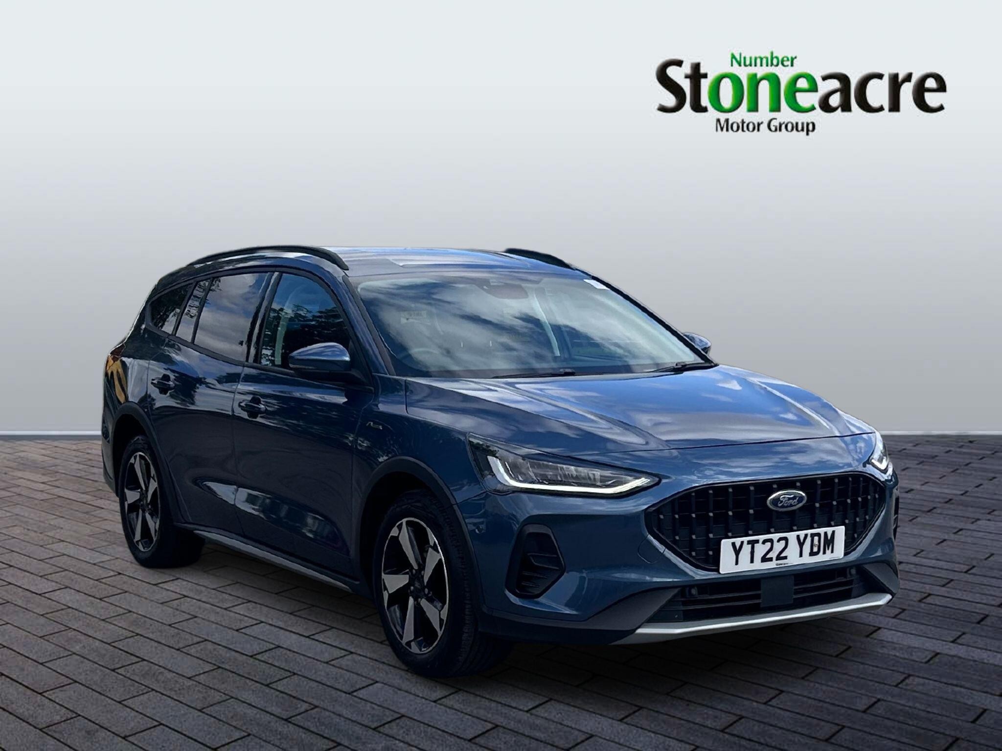 Main listing image - Ford Focus Active