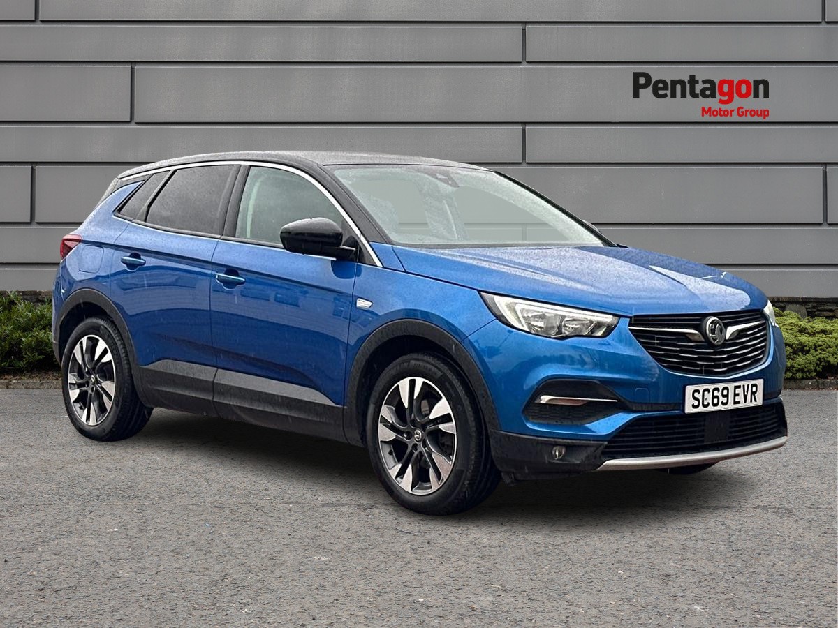 Main listing image - Vauxhall Grandland X