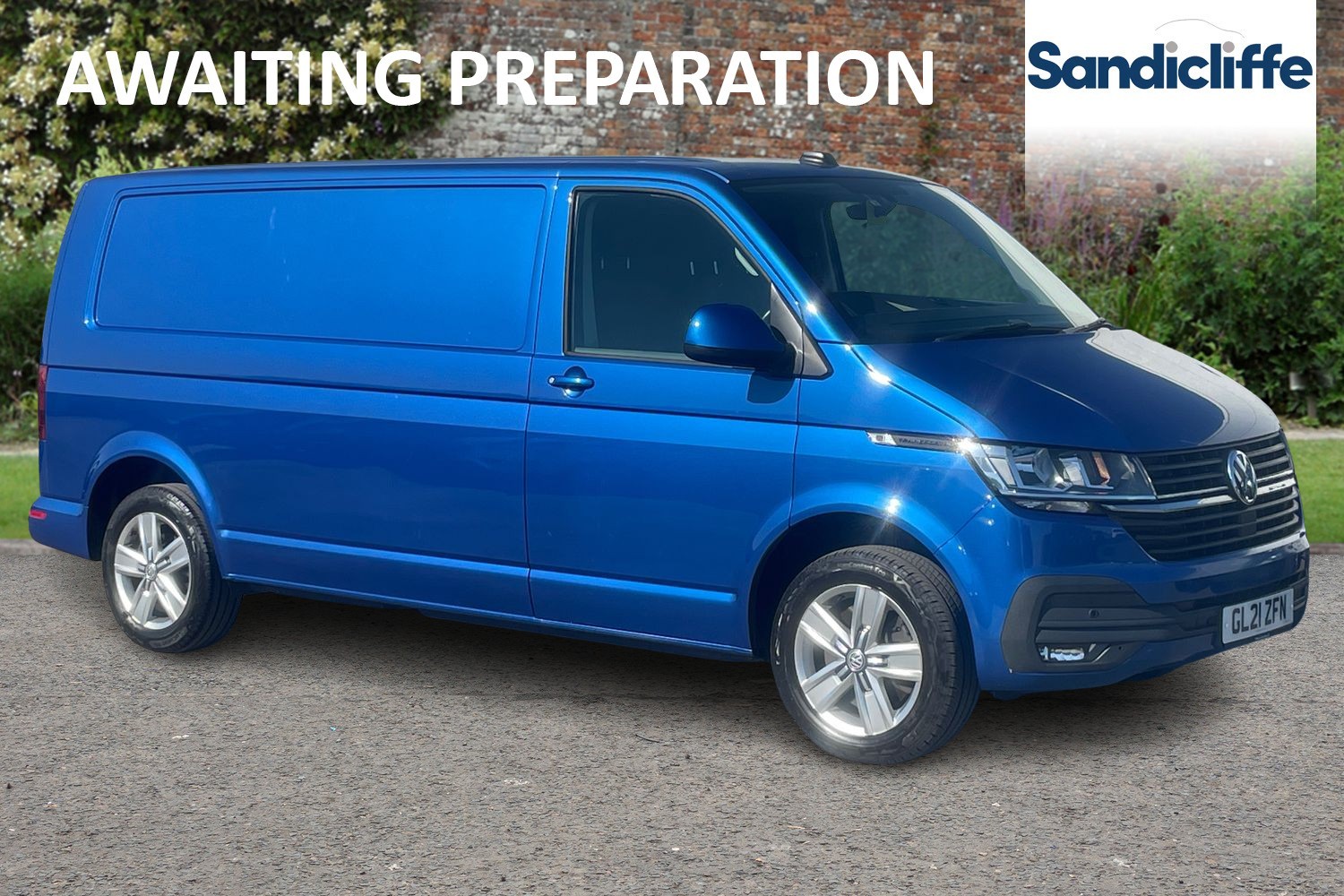 Main listing image - Volkswagen Transporter