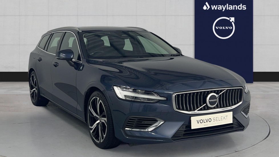 Main listing image - Volvo V60