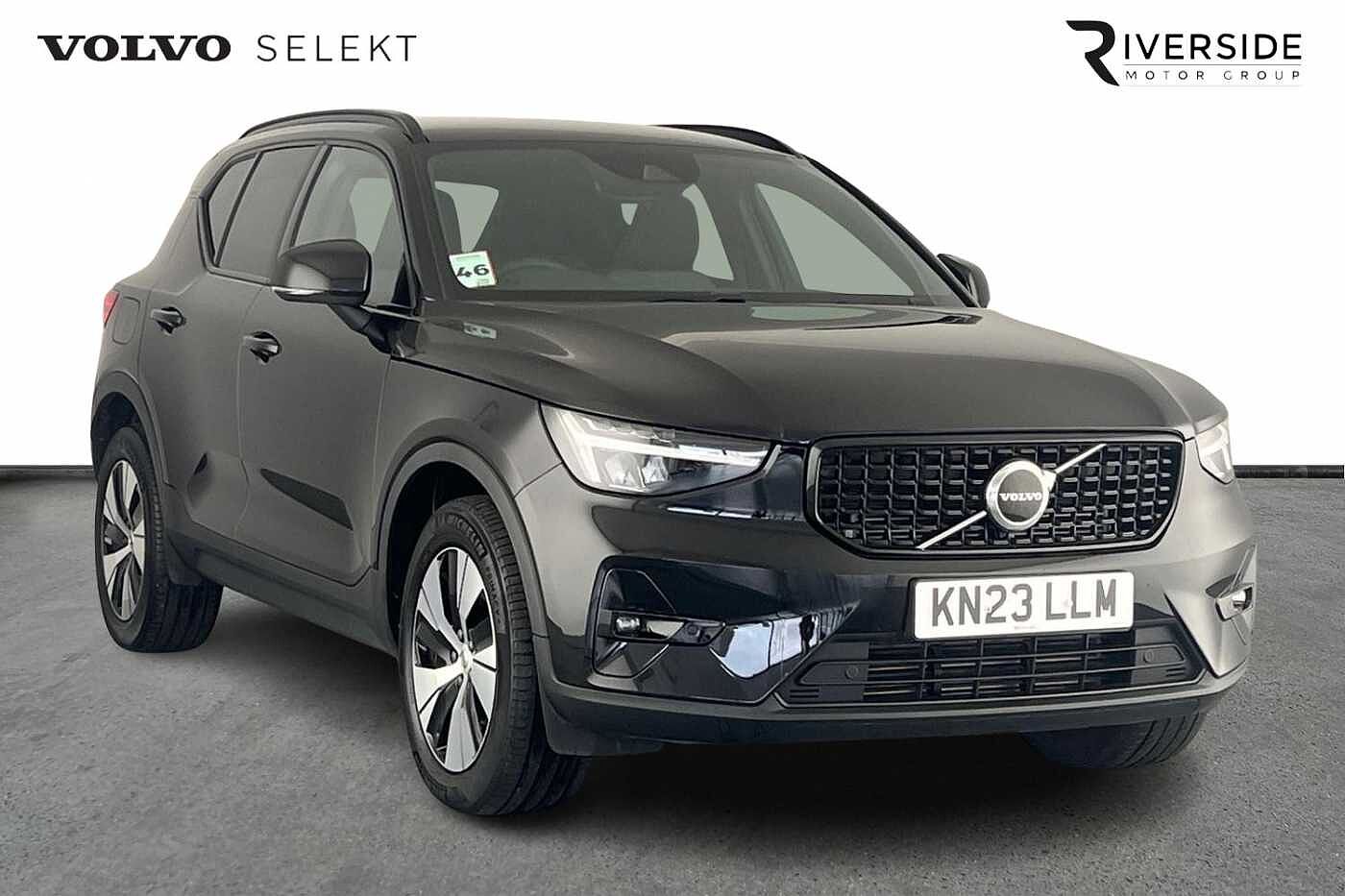 Main listing image - Volvo XC40 Recharge