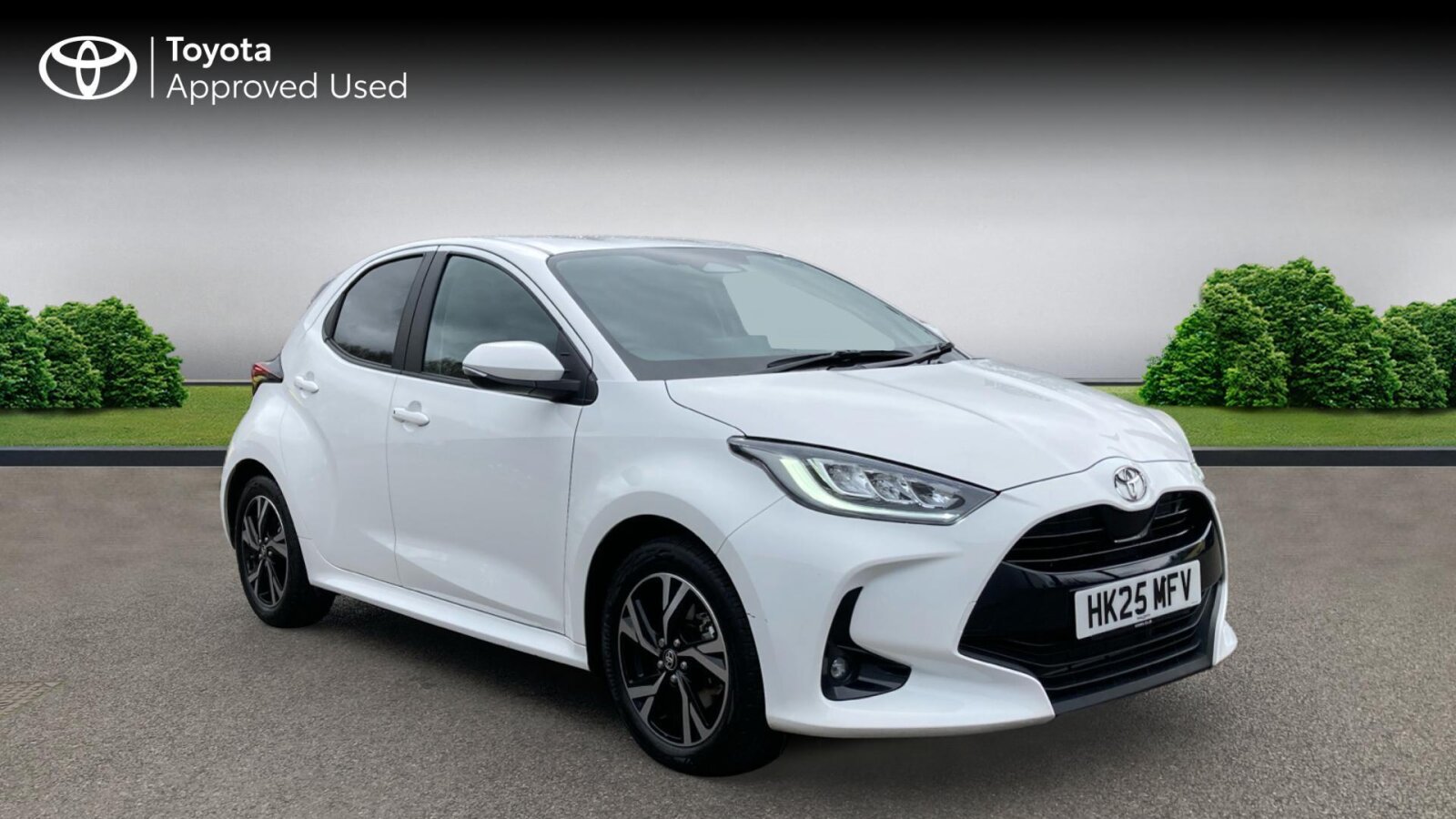 Main listing image - Toyota Yaris