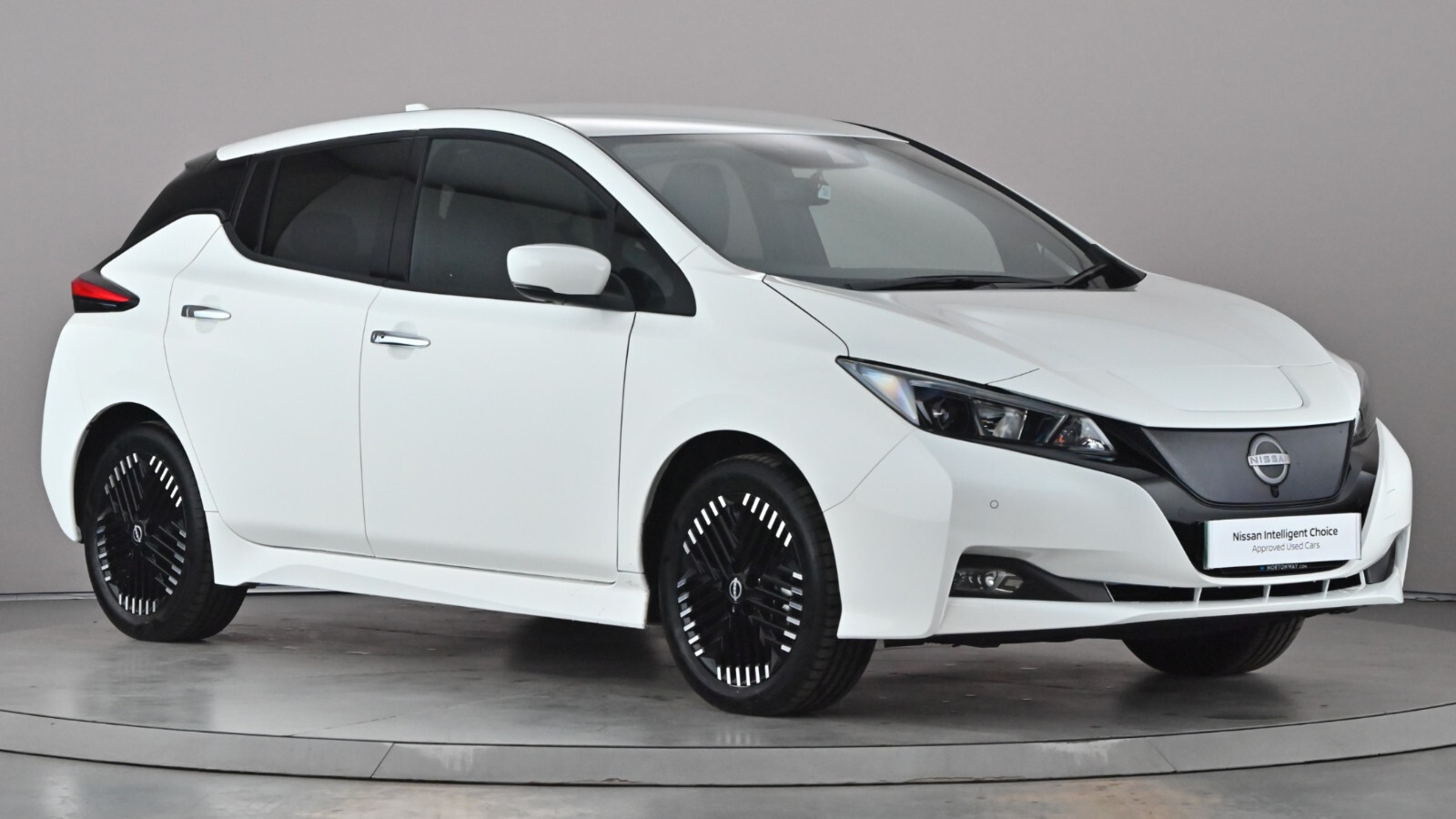 Main listing image - Nissan Leaf